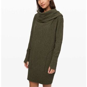 Lululemon along the way dress